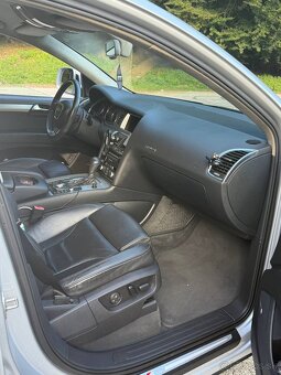 Q7 V8 - 6