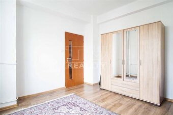 Na prenájom kompletne prerobený 2-izbový byt s balkónom... - 6