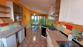 Exkluzívne na predaj 5 izbový rodinný dom s veľkým pozemkom - 6