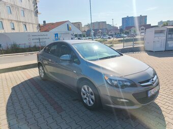 Predám Opel Astra 1.6 CDTI 100kw sedan - 6