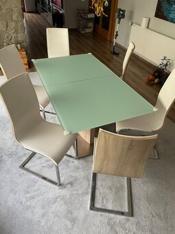 Krásny dizajnový rozkladací stôl + stoličky 6ks - 6
