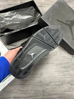 AIR JORDAN 4 RETRO BLACK CAT tenisky - 6