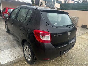 DÁCIA SANDERO 1,2 BENZÍN 4 VALEC ROK 2015 KLIMA - 6