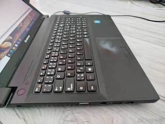 notebook Lenovo B590 15.6" - Celeron, 8GB, 120GB SSD, W10 - 6