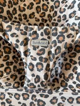 Lehátko Babybjörn Beige Leopard - 6