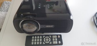 Mini LED Projektor LESHP - 6