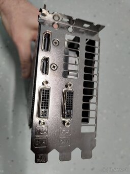 Asus Geforce GTX 580 - 6