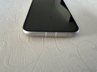 Google pixel 8a 128gb White. - 6