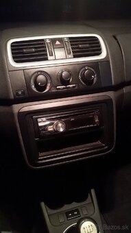 Fabia 1.2 2008 benzín - 6