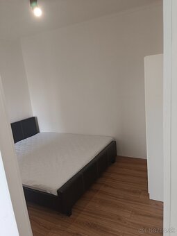 Prenájom 1 izbový byt Poltár - 6