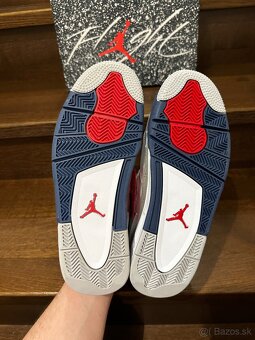 Jordan 4 Midnight Navy - 6