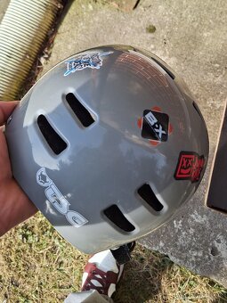Prilba na skate/bmx - 6