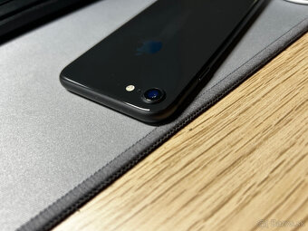 Apple iPhone 8 top stav - 6