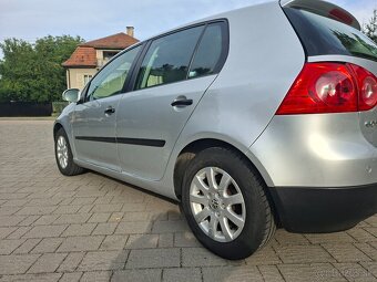 Volkswagen Golf 5 1.4 59kw benzín - 6