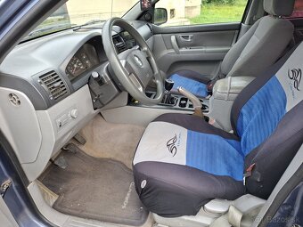 Predám KIA Sorento 2.5 CRDi 4x4 SUV - 6