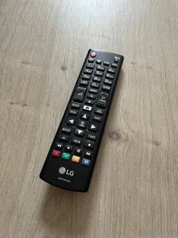 TV - LG 43UH610V - 6