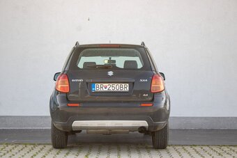 Suzuki SX4. - 6