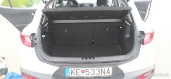 Predám KIA Stonic 1.0-G3LC,74kW,MT 5,1 Prvý majiteľ - 6