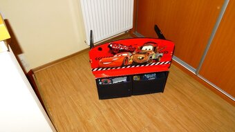 MULTIFUNKČNY STOLIK MC QUEEN S LAVICOU - 6