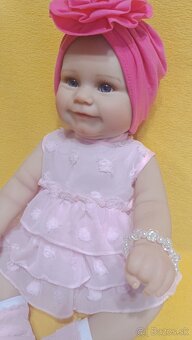 Realistická bábika Linda - 6