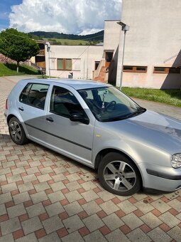 Predám golf 4-1.6 benzín - 6