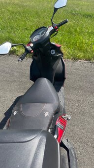 Adamoto Mustang 125 skuter - 6