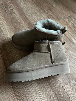 Zimné zateplené topánky UGG veľ.37 - 6