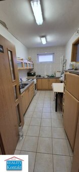 NA PREDAJ zariadený 8 izbový PENZIÓN pre 24 osôb ŠTÚROVO - N - 6