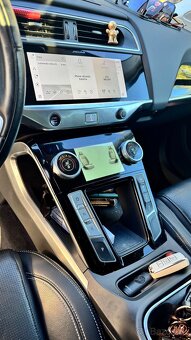 Jaguar I-Pace E320 - 6