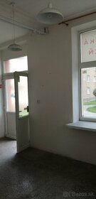 Predám,alebo prenájmem obchodík /28m2 v Handlovej 200e/mes - 6