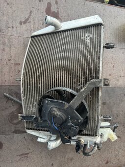 Gsxr 600 k5 diely - 6