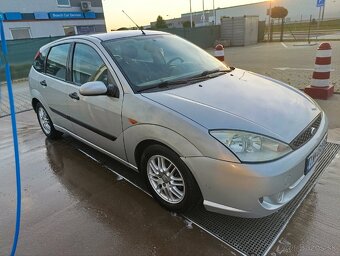 Ford Focus 1.6 benzín 74kw 2004 Nová STK a EK 110000km - 6