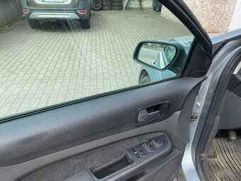 Ford Focus 2.0 Benzin - 6