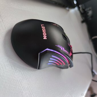 Predám herný notebook Lenovo legion y520 - 6