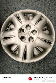 Predam zimne kolesa na plech. zo starsej Toyoty Avensis - 6