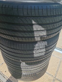 Pneumatiky MICHELIN Primacy 235 /50r19 - 6