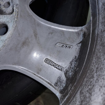 Disky BMW 5x120 R16 7J ET44 - 6