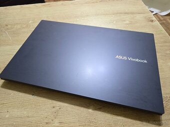 Velky 17.3 palcovy Asus Vivobook s17 model 2023 s procesorom - 6