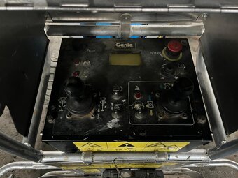 PREDAJ - Kĺbová elektrická plošina GENIE - Z-33/18 - 6