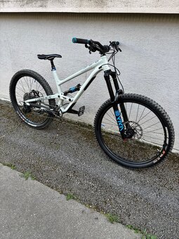 Commencal clash - 6