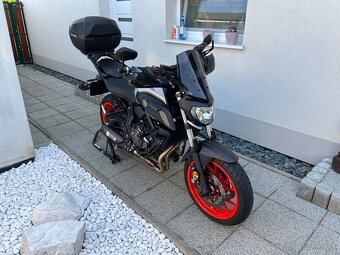 Yamaha MT07 - 6