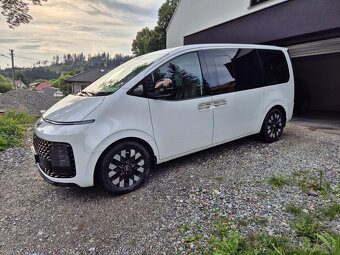 Hyundai Staria 2,2CRDi, LUXURY, Automat, 4x4 - 6