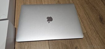 Apple MacBook Air 13 2020 A2337 8/256Gb 100% Bateria - 6