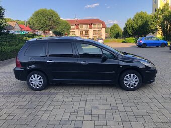 Peugeot 307 SW 1.6 HDI 80 KW, PANORAMA, 7 miest - 6