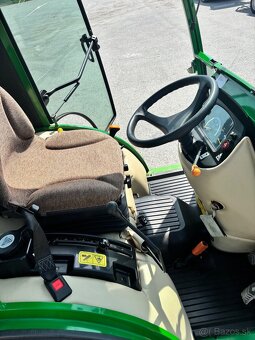 John Deere 2032R - 6