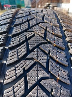 225/40 r18 zimne pneumatiky dunlop - 6