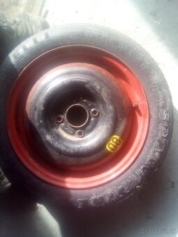 Predám kolesá plus rezervu  sú skoro ako nove - 6