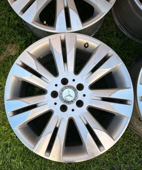 Predám Originál Mercedes R18 sadu - 6