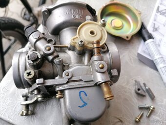 Suzuki 1400 Intruder - 6