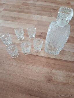 Karafa + 6 pohárikov - 6